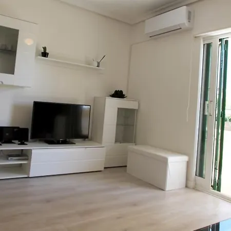 A Sunny Studio Only 400 Meters From The Of La Mata Torrevieja