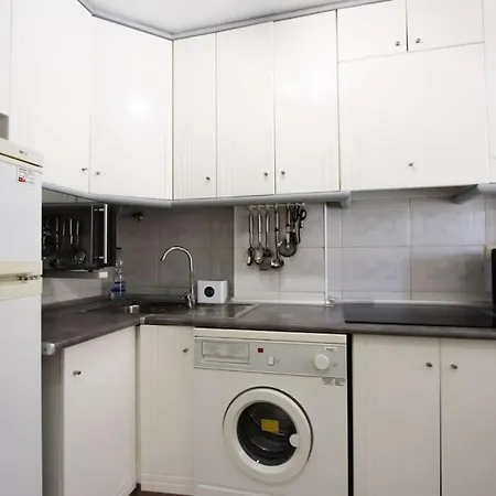 Apartment A Sunny Studio Only 400 Meters From The Of La Mata